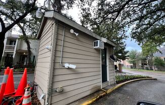 4 beds, 3 baths, $2,800, Unit UNIT 65