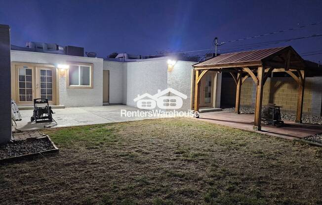 1201 E WINTER DR