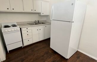 1 bed, 1 bath, 475 sqft, $975, Unit 8