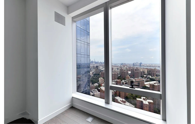 1 bed, 1 bath, 694 sqft, $5,500, Unit 48E