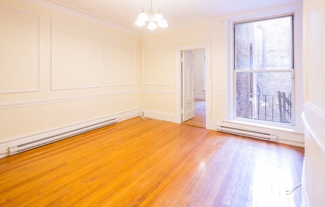 154 NEWBURY ST