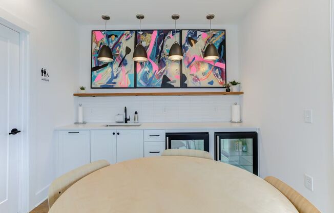 1 bed, 1 bath, 100 sqft, $1,400, Unit Suite 3 - Unit 2