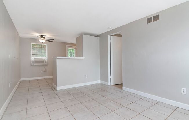 Move-In Ready 1BR/1BA Duplex in Brandon, FL — $1,295/Month, Across from Brandon Mall