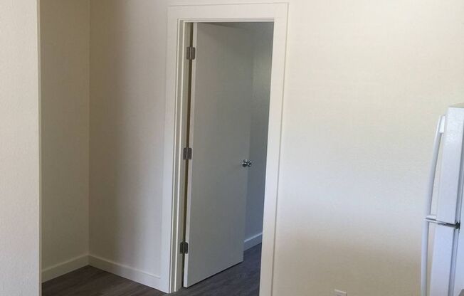 1 bed, 1 bath, 415 sqft, $1,395, Unit 2