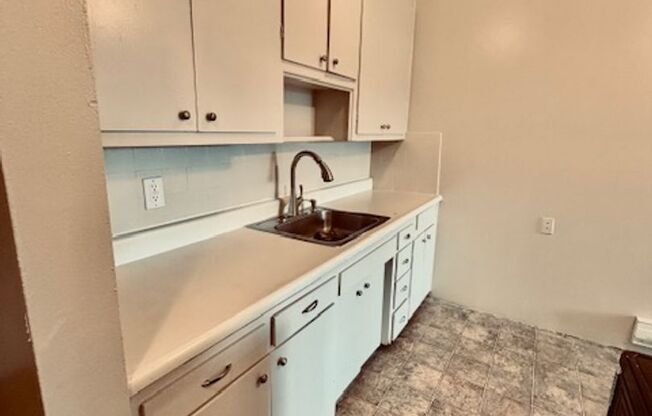 Eden Roc Apartments #2