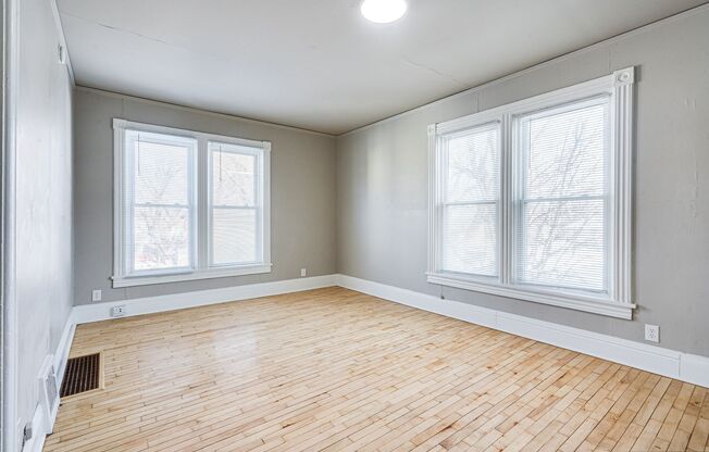 924 W. 5th St