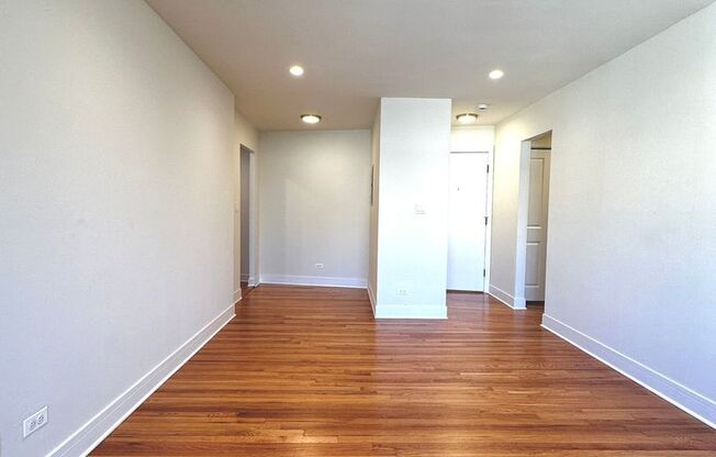6954 Sheridan