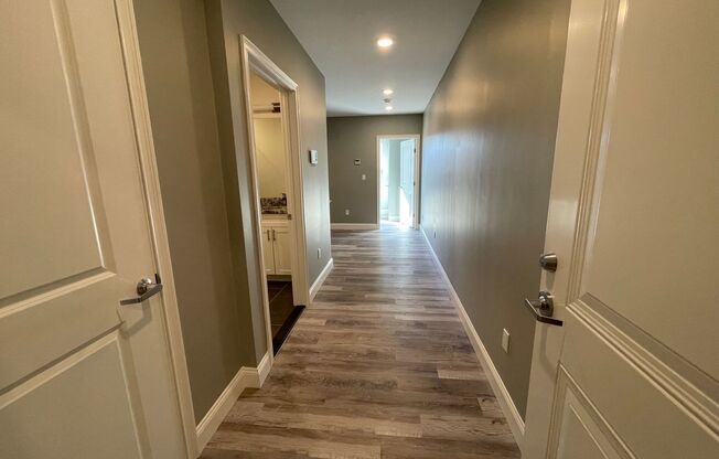 1 bed, 1 bath, 416 sqft, $2,000, Unit 208