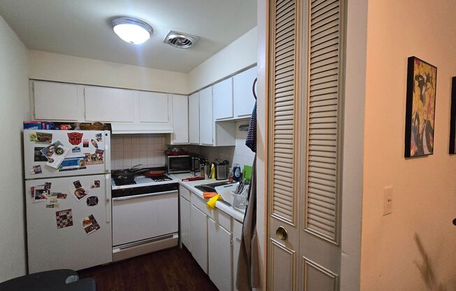 1 bed, 1 bath, 700 sqft, $1,620, Unit 431-#328
