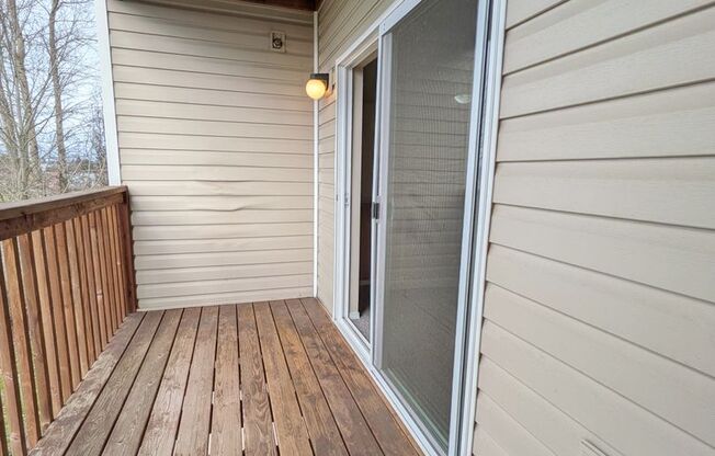 2 beds, 2 baths, 994 sqft, $1,575, Unit E302