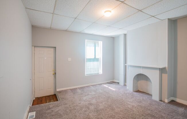 Lovely 3 BR/1 BA EOG Townhome in Brooklyn!