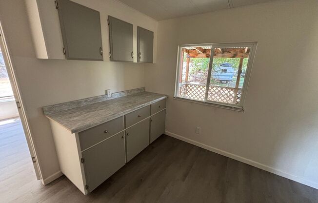 900 Callahan Rd
