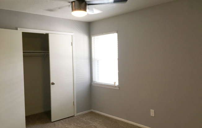 2 beds, 1 bath, 800 sqft, $1,095, Unit 15