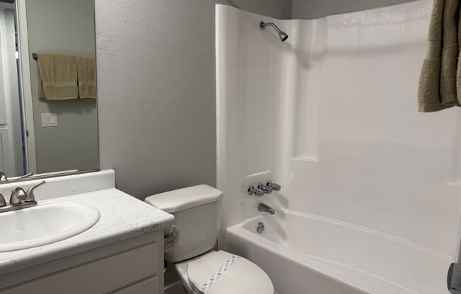 2 beds, 2 baths, 919 sqft, $2,590, Unit M17