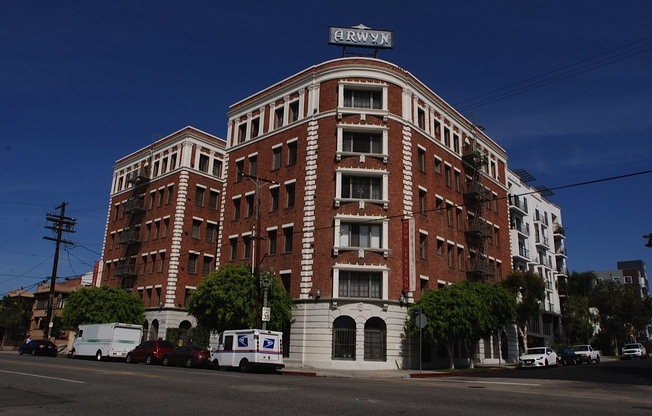 Studio, 1 bath, 450 sqft, $1,462.08, Unit 506