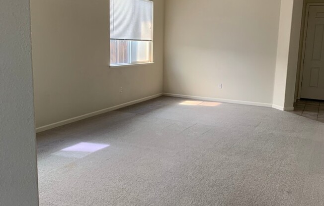 Spacious 3-bedroom 2 bathroom Home-Travis School District