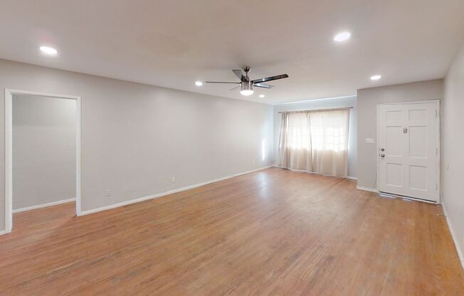 8BD/4BA on Rockford! Great Yard!