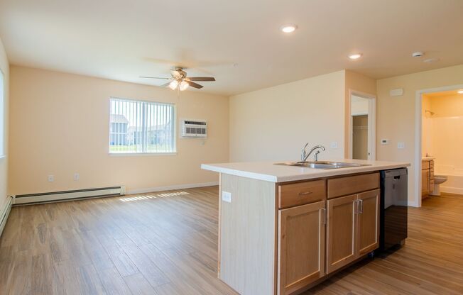 1 bed, 1 bath, 645 sqft, $1,379, Unit EC 4242-01