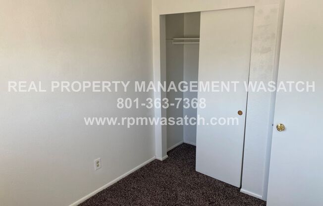 3 beds, 1.5 baths, $1,550