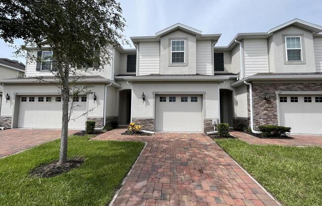 33 MAYO CT