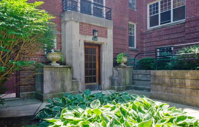 2 beds, 1 bath, 614 sqft, $1,400, Unit 2762-U3 (IRH)