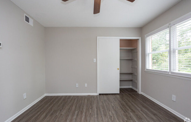 1 bed, 1 bath, 616 sqft, $878, Unit 10