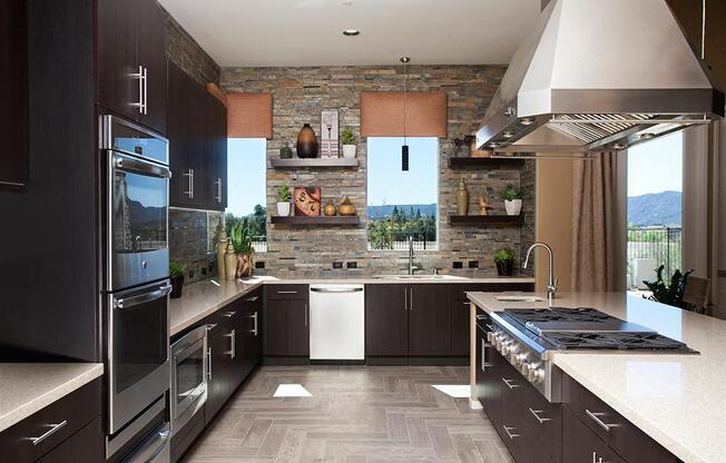 CONTEMPORARY
COMFORTABLE
CONVENIENT