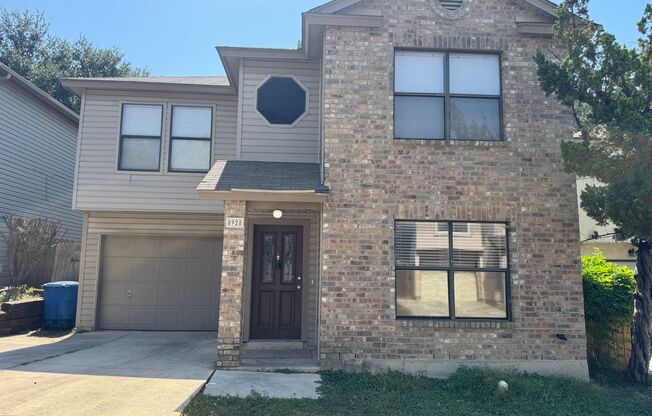 **$1449/MONTH-18 month lease**$1525/MONTH-12 month lease** Single Family Home in Medical Center