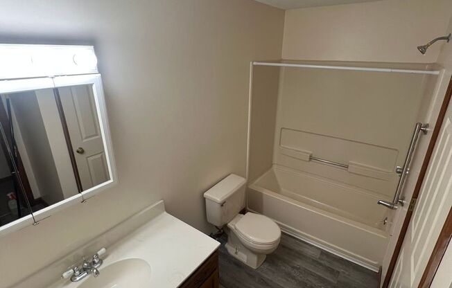 2 beds, 2 baths, 1,020 sqft, $2,500