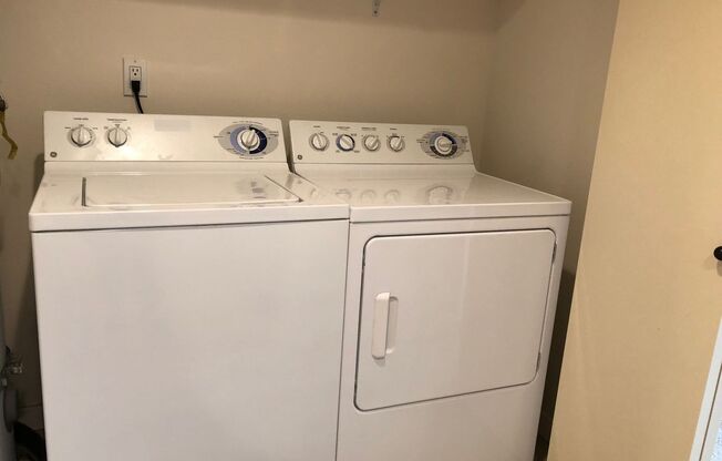 Mercer Manor Apartments