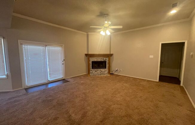 3 beds, 2.5 baths, $1,550