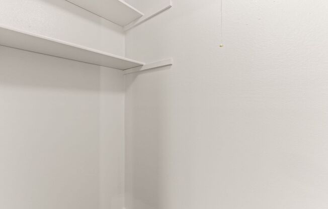 Charbern Apts - In The Heart of Milwaukie Oregon