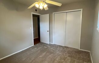 2 beds, 1 bath, 825 sqft, $865, Unit 318 Mecherle-204