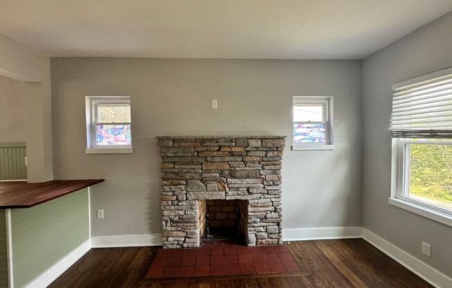 3 beds, 1 bath, $1,850