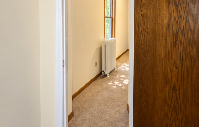 2 beds, 1 bath, $1,450, Unit 320A