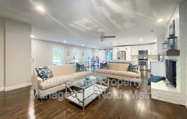 204 COLD CRK DR