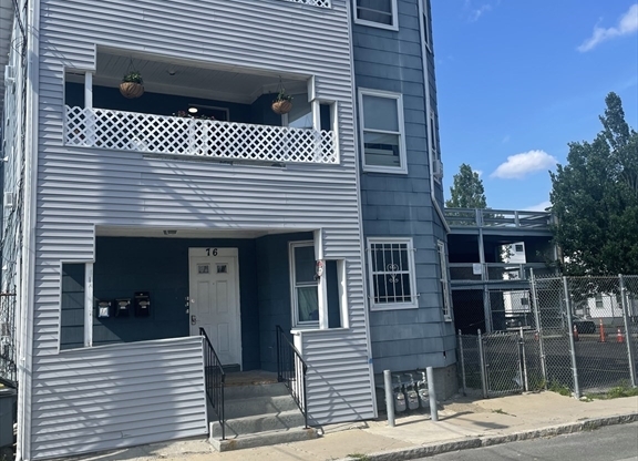 76 TOWNSEND ST