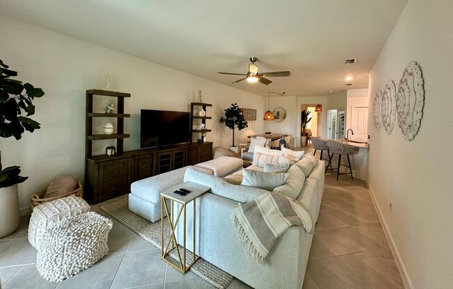 Charming 3-Bedroom with Resort-Style Amenities in Fort Myers