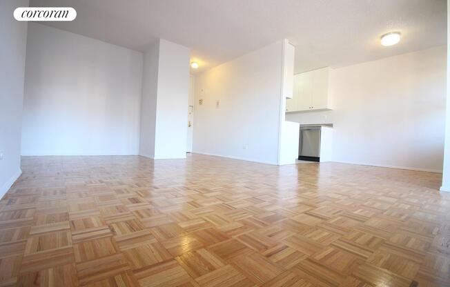 1 bed, 1 bath, $4,500, Unit 14D