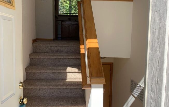 Newly remodel 4 bed 3 bath home in Shoreline