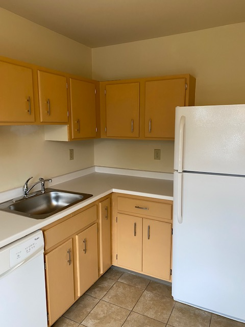 552 ASBURY RDG RD