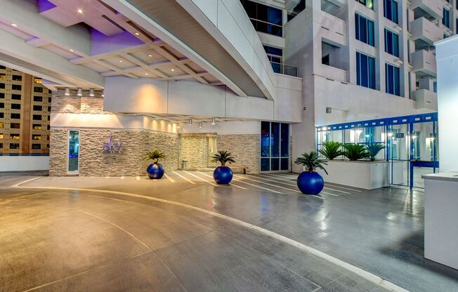 2 beds, 2 baths, $5,500