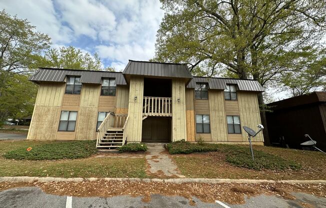 The Oaks Apartments, Daleville ! Ready To Go!