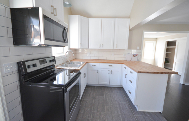 Cute home with modern updates!