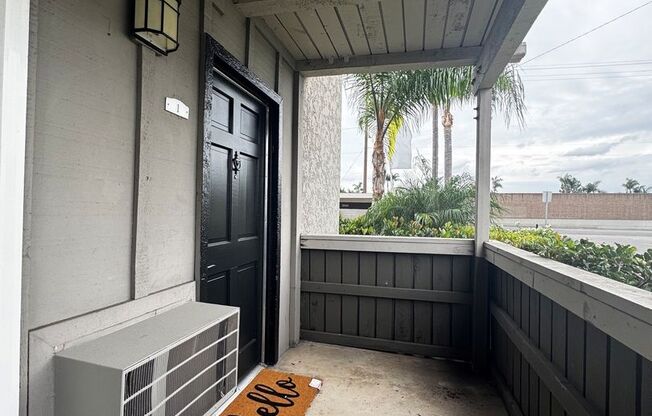 1 bed, 1 bath, 820 sqft, $2,390, Unit S001