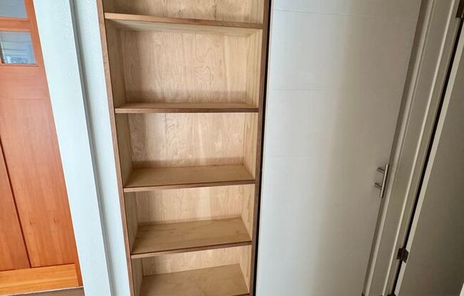 1 bed, 1 bath, $3,000, Unit Unit 101