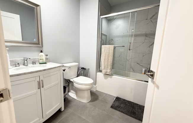 2 beds, 2 baths, 955 sqft, $4,350, Unit 609