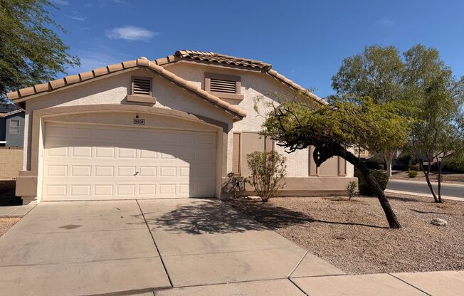 Spacious 3BR/2BA Goodyear Home With Den & Covered Patio