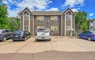 2 beds, 1 bath, $1,200