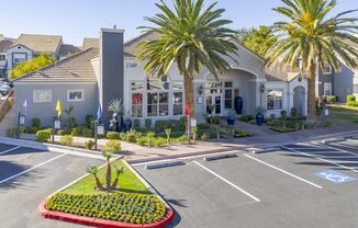 Bella Terra Apartments
